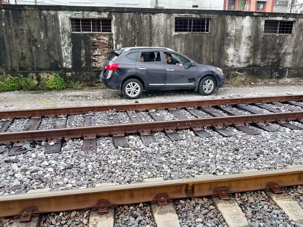 Fémina Ingresa por Error a Zona de Maniobras del Tren en Tampico
