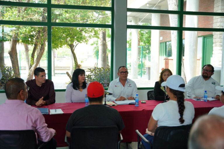 Gobierno de Tamaulipas acuerda reparar daños y plan de apoyo a familiares de víctimas de la masacre de Nuevo Laredo