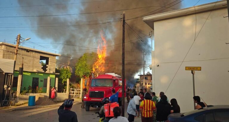 Incendio de basura provoca susto y daños en Madero