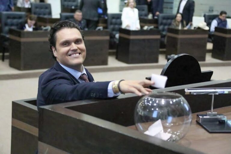 Preside Humberto Prieto Herrera, cierre del primer periodo legislativo con leyes y aprobaciones relevantes.