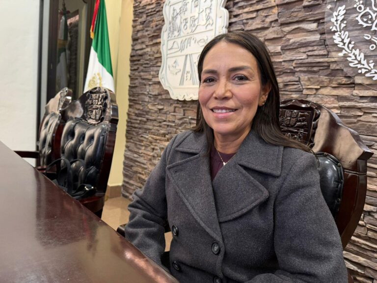 Atiende Blanca Guzmán necesidades de comunidades del río Tamesí