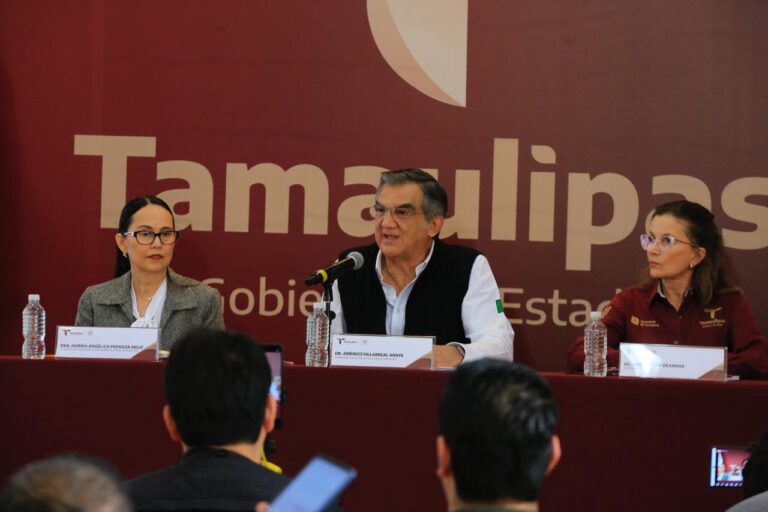 Llama Américo Villarreal a reforzar vacunación contra el sarampión