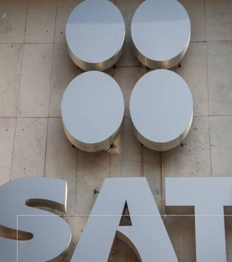 SAT impondrá multas de hasta 122 mil pesos por pedir Constancia Fiscal para facturar