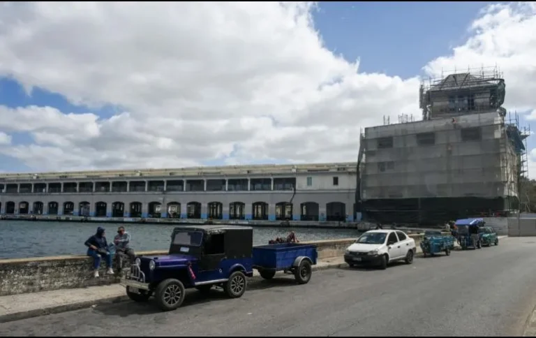 EU autoriza venta de petróleo a Cuba bajo ciertas condiciones