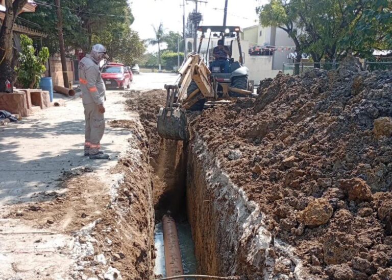 Reemplaza COMAPA Altamira líneas de drenaje