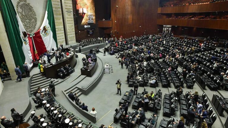 a IP propone fortalecer al INE y frenar “chapulineo” y alianzas partidistas
