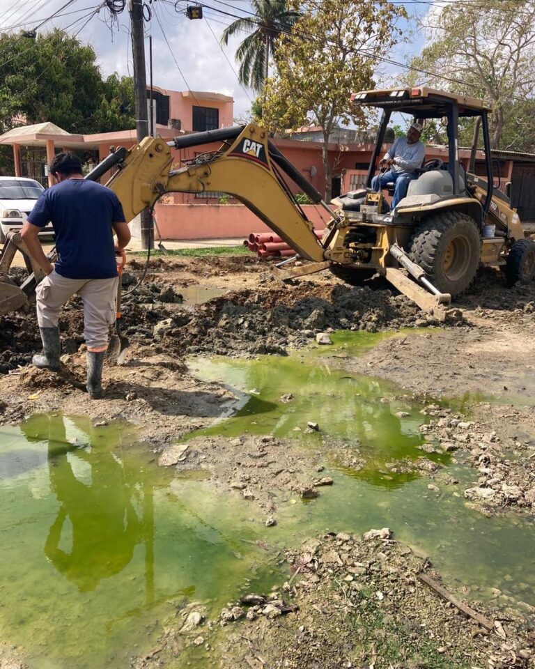 COMAPA Altamira repone líneas de drenaje en colonias y fraccionamientos