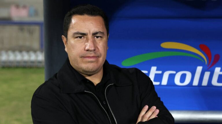 Efraín Juárez recibe multa de 352 mil pesos por polémico festejo ante Cruz Azul