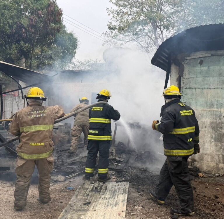 Incendio en taller, prende foco rojo sobre la seguridad