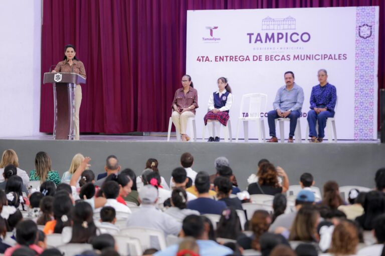 upera Gobierno de Tampico los 1.3 millones de pesos en programa de becas