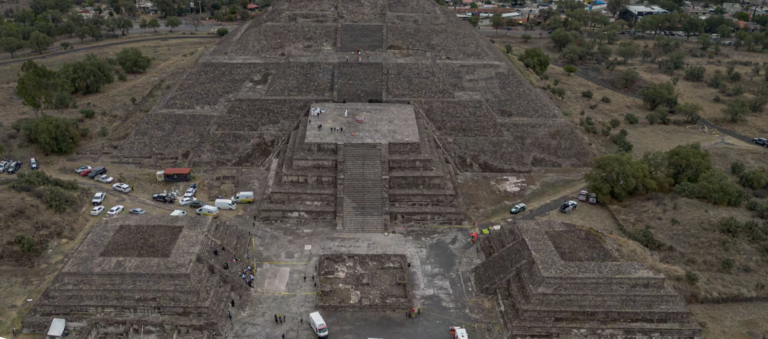 Un tiroteo desde la Pirámide de la Luna en Teotihuacán deja una turista canadiense muerta y seis heridos