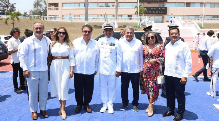 Estrecha Armando Martínez colaboración con SEMAR
