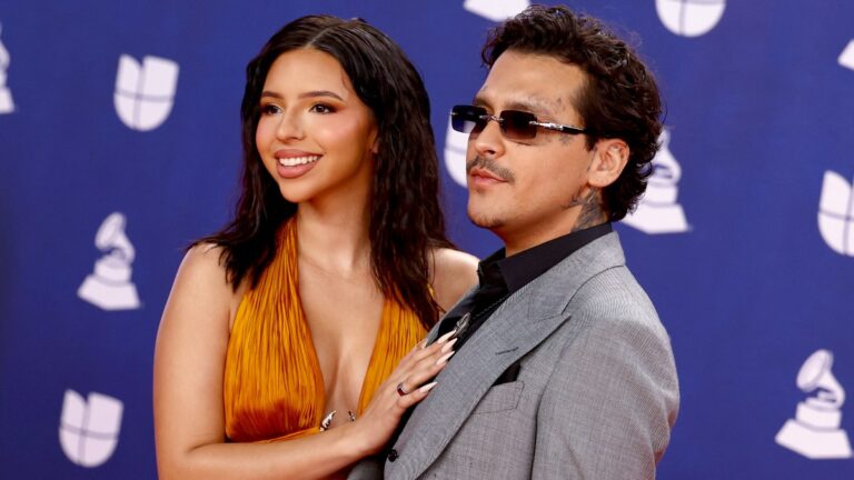 Christian Nodal revela que la boda religiosa con Ángela Aguilar se pospuso por violencia en Zacatecas