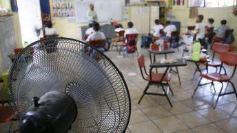 Activan medidas preventivas en escuelas ante altas temperaturas en la región