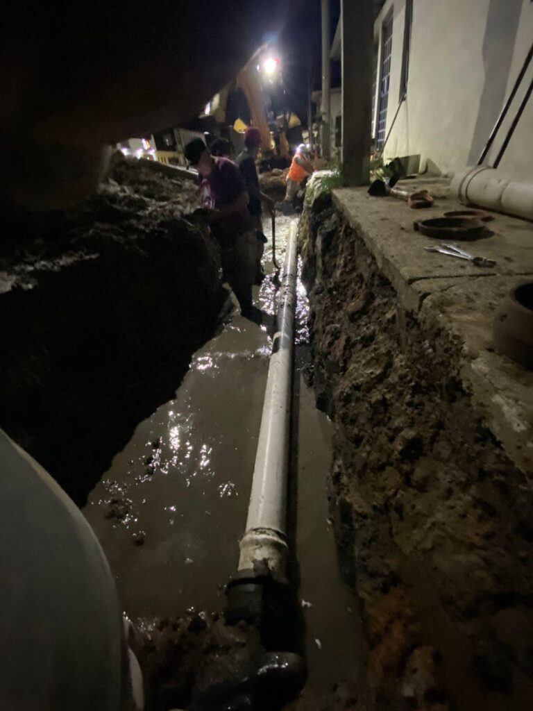 Arregla COMAPA Altamira fugas de agua en diferentes colonias
