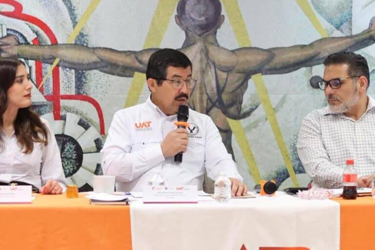 La UAT impulsa el futuro estudiantil con movilidad global y alianzas empresariales