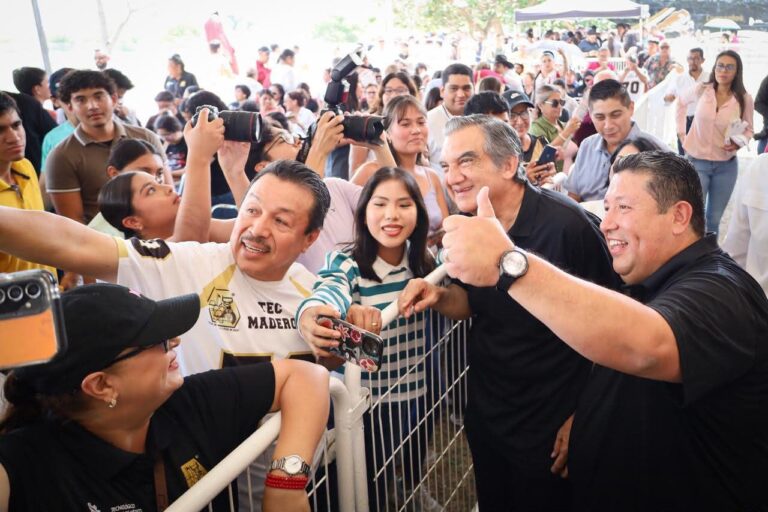 Gobernador Américo Villarreal inaugura pista de atletismo del Tec Madero.