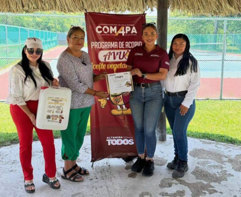 Entrega COMAPA Altamira contenedores para Programa de Recolección de Aceite Vegetal Usado