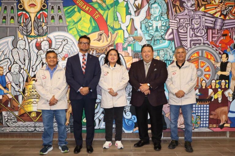 Tec Madero y Tec Puebla firman convenio motivado por Olinia en presencia del Secretario de Desarrollo Energético de Tamaulipas.