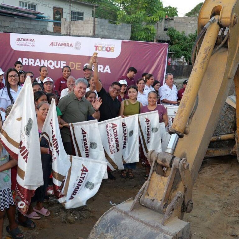 Arranca Armando Martínez obra de pavimentación en el sector Monte Alto