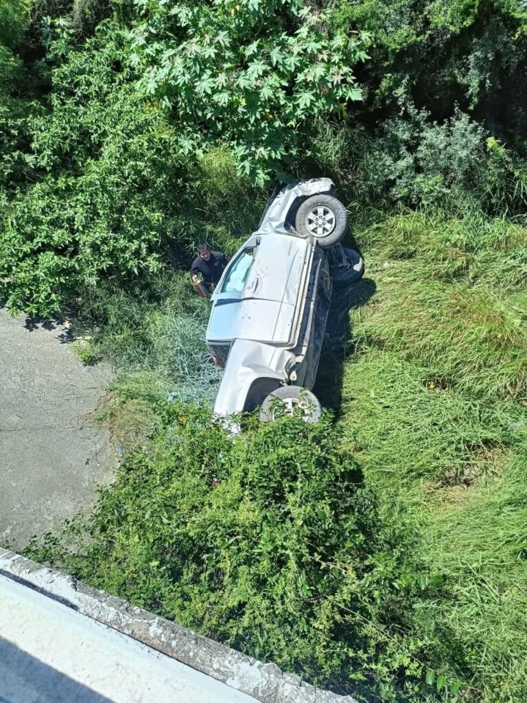 Se salva de milagro tras accidente en el kilómetro 60 de la Federal 101