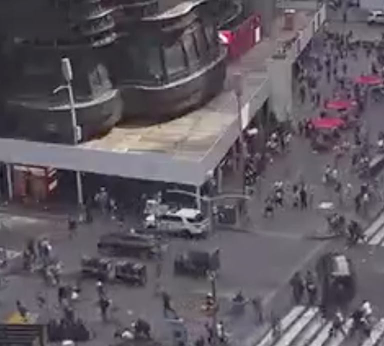 Reportan disparos en Times Square, en Nueva York; hay un sospechoso detenido