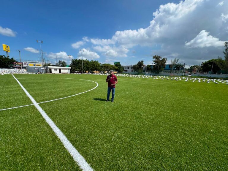 Garantiza Armando Martínez mejores espacios deportivos a comunidad altamirense