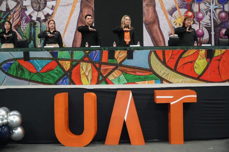 Celebra Familia UAT graduación de niñas y niños de los CENDI y CDIN