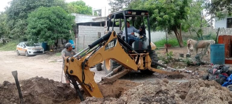 Instala COMAPA Altamira descargas sanitarias en diferentes sectores
