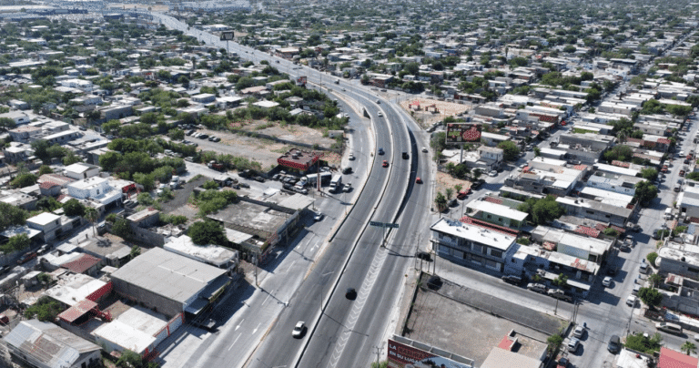 Transforma Carmen Lilia Canturosas vialidades en la 20 de Noviembre en Nuevo Laredo con obras que mejorar movilidad y seguridad