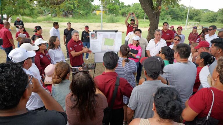 Transforma Armando Martínez espacios públicos para beneficio de las familias